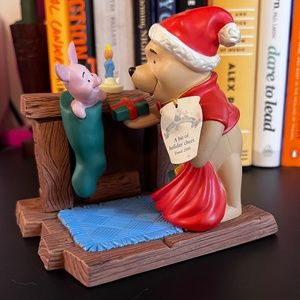 Vintage Pooh and Friends 2000 Holiday Limited Release Figurine
